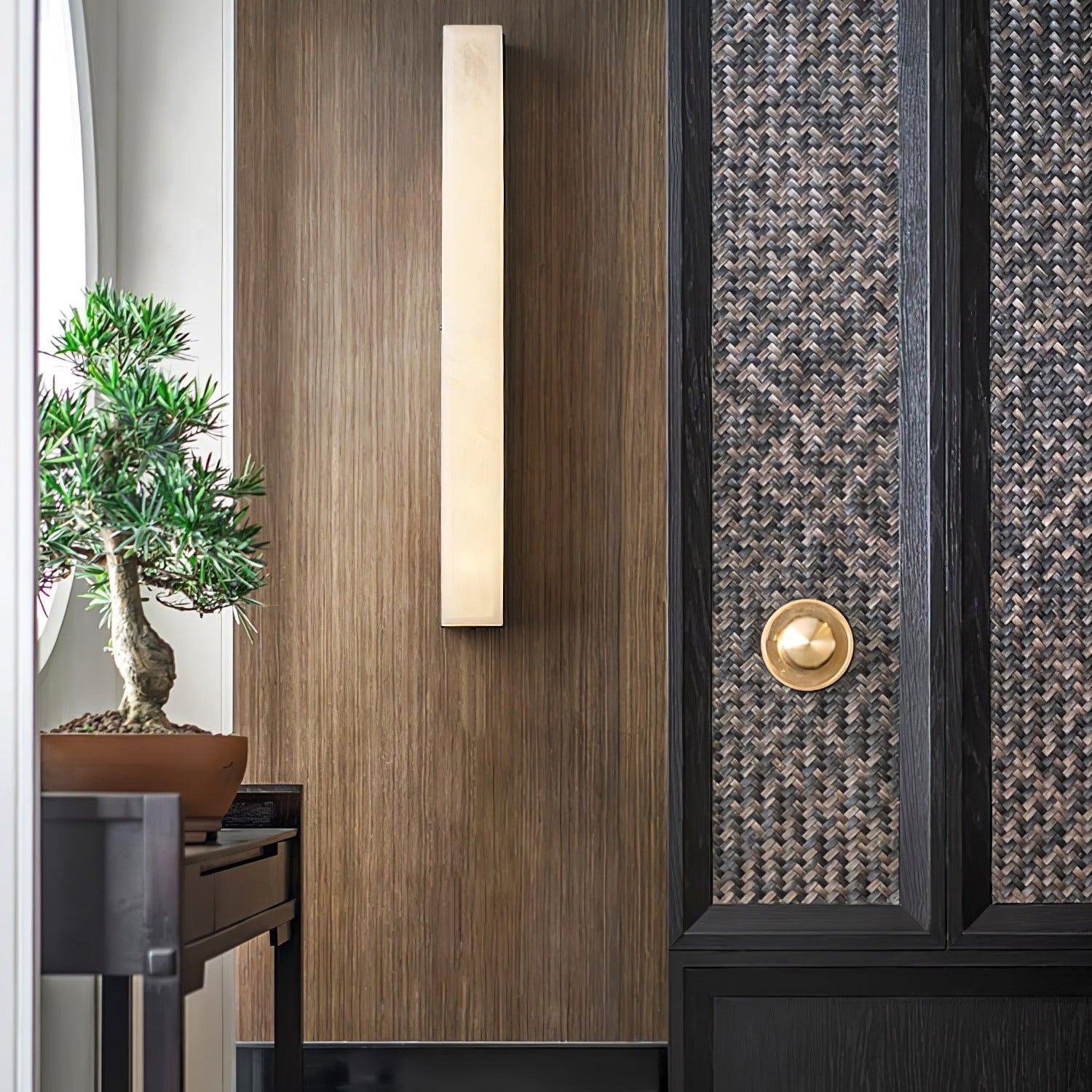 Lyra Brass Alabaster Wall Lamp Modern Vertical for Bedroom - OpalDwell