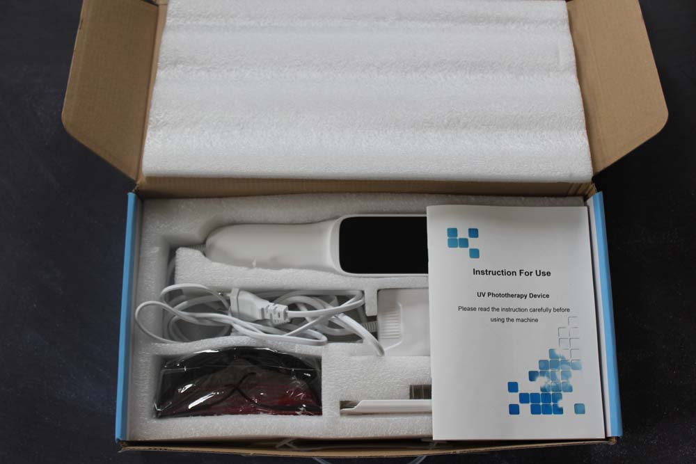 AureaBeam Handheld UVB Narrowband Phototherapy Lamp - OpalDwell