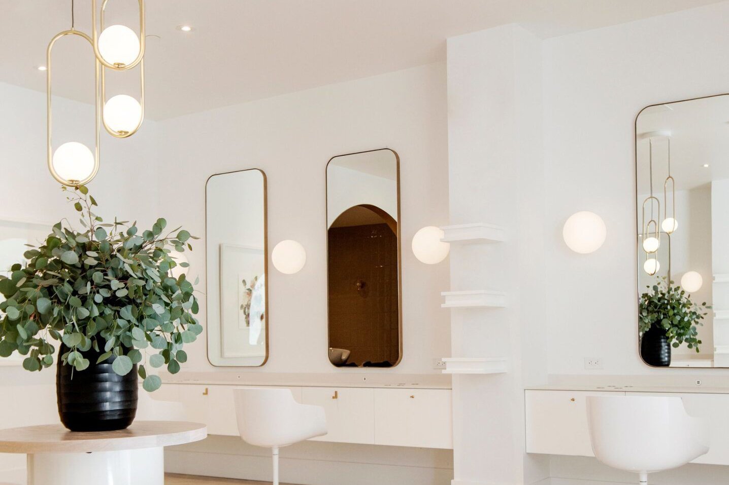 Lyra Modern Pendant Lamp With Elegant Minimal Design - OpalDwell