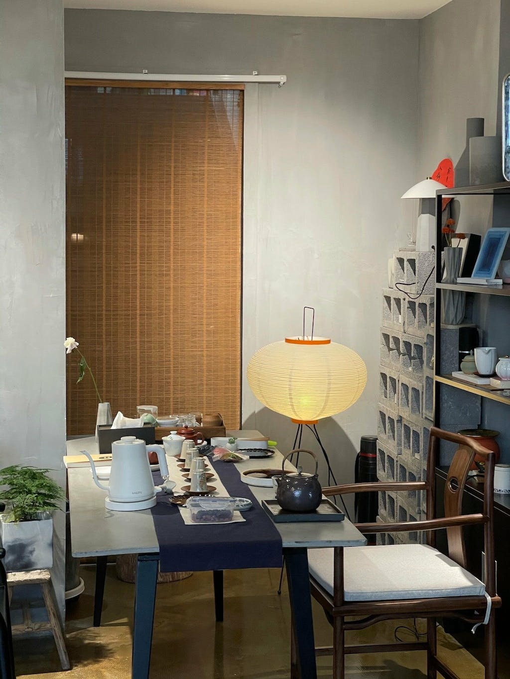 Kaze Rice Paper Floor Lamp - Japanese-Inspired Ambient Glow OpalDwell