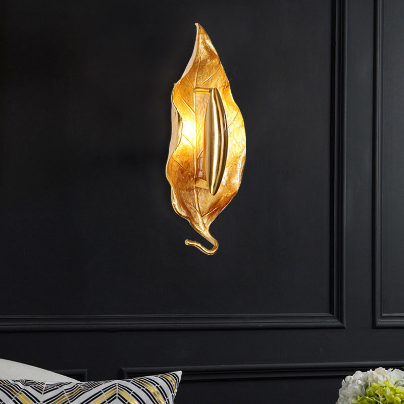 Elegant LED Wall Light With Modern Ambient Wall Lamp - OpalDwell