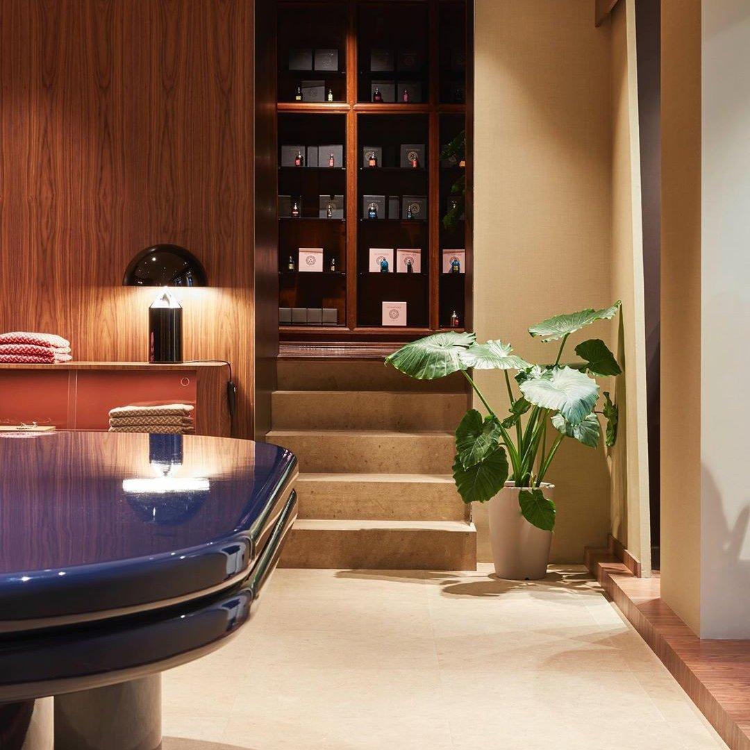 Atollo | Lunaro Sculptural Metal Table Lamp In Italian Style - OpalDwell