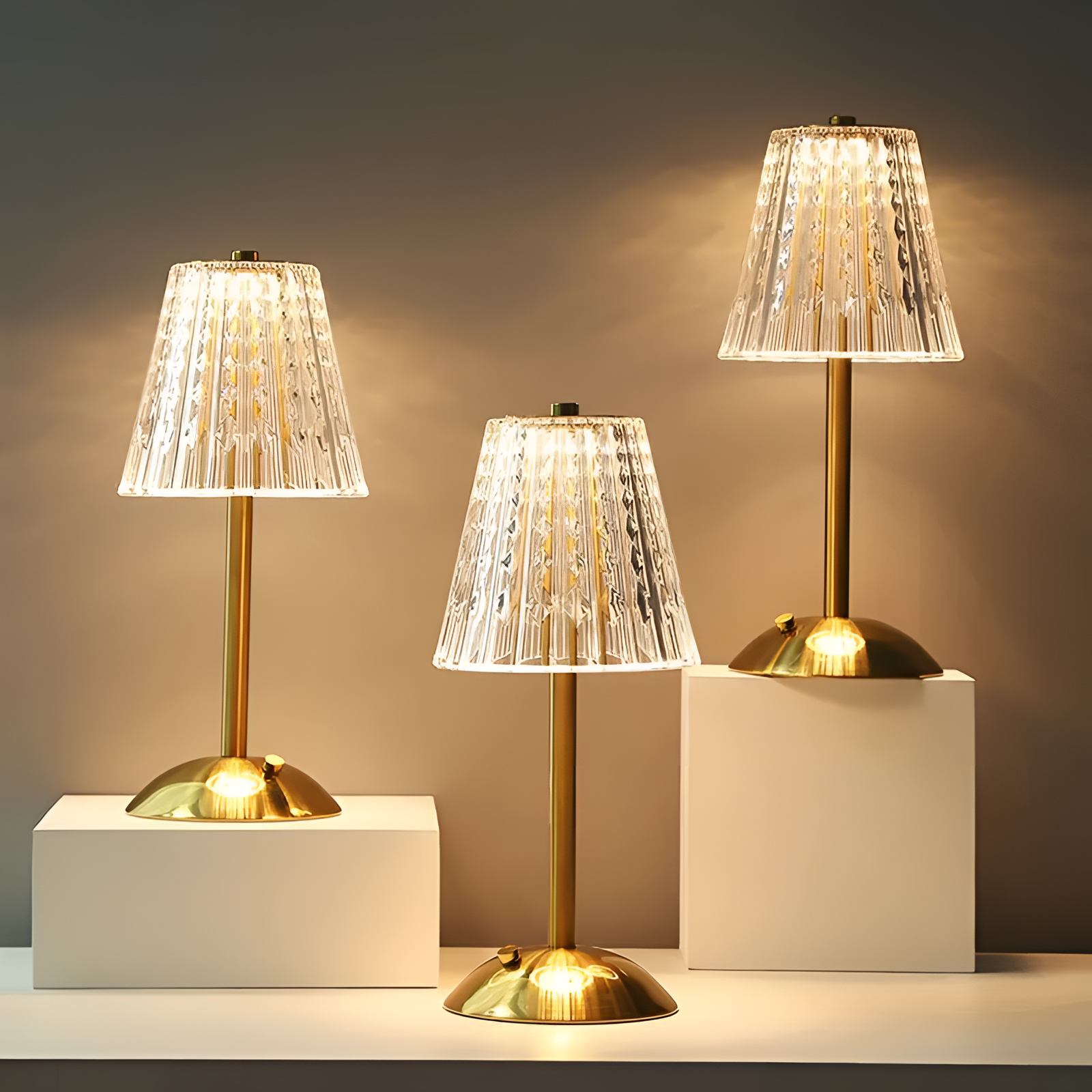 Lumiera | Table Lamp | OpalDwell - OpalDwell