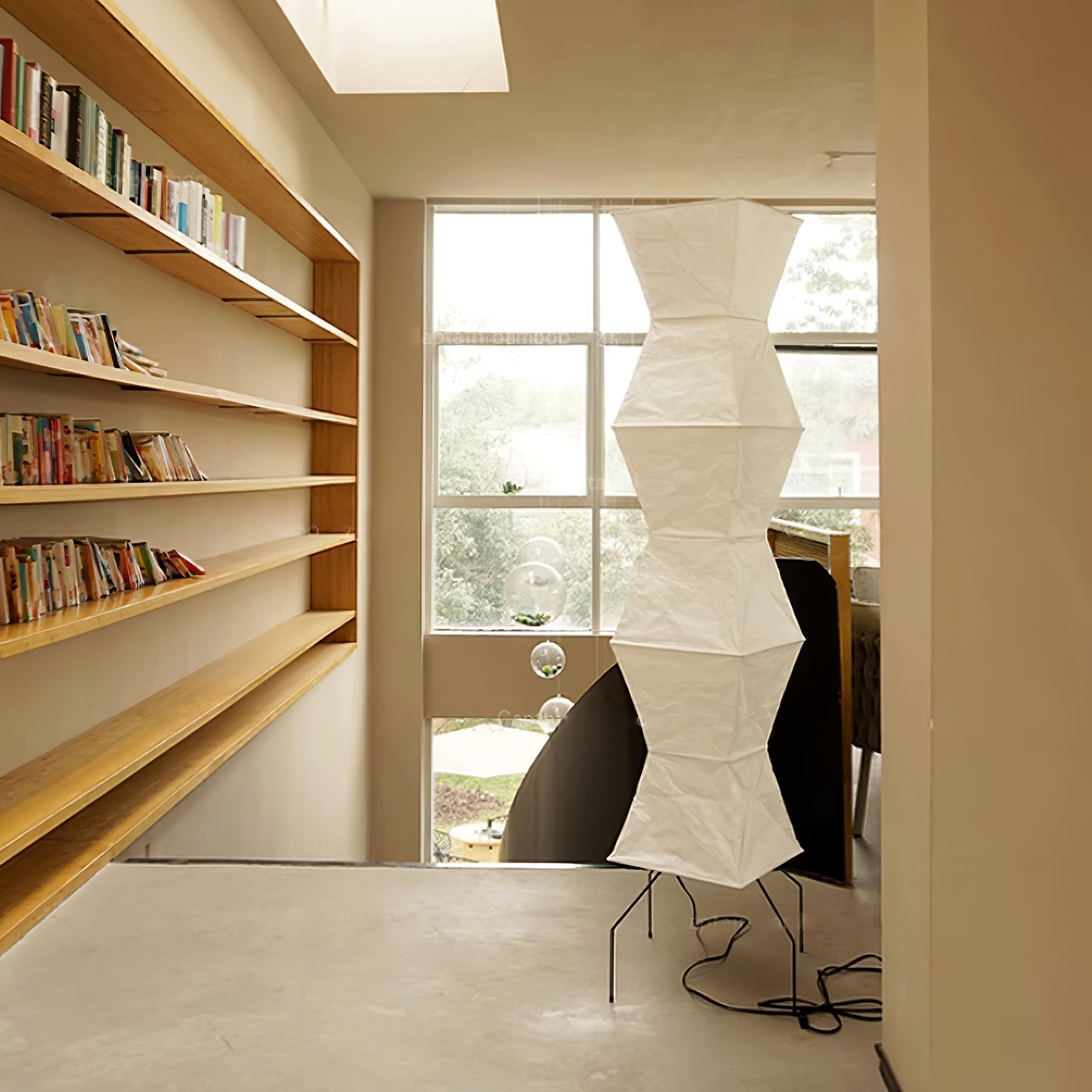 Kaze Rice Paper Floor Lamp - Japanese-Inspired Ambient Glow OpalDwell