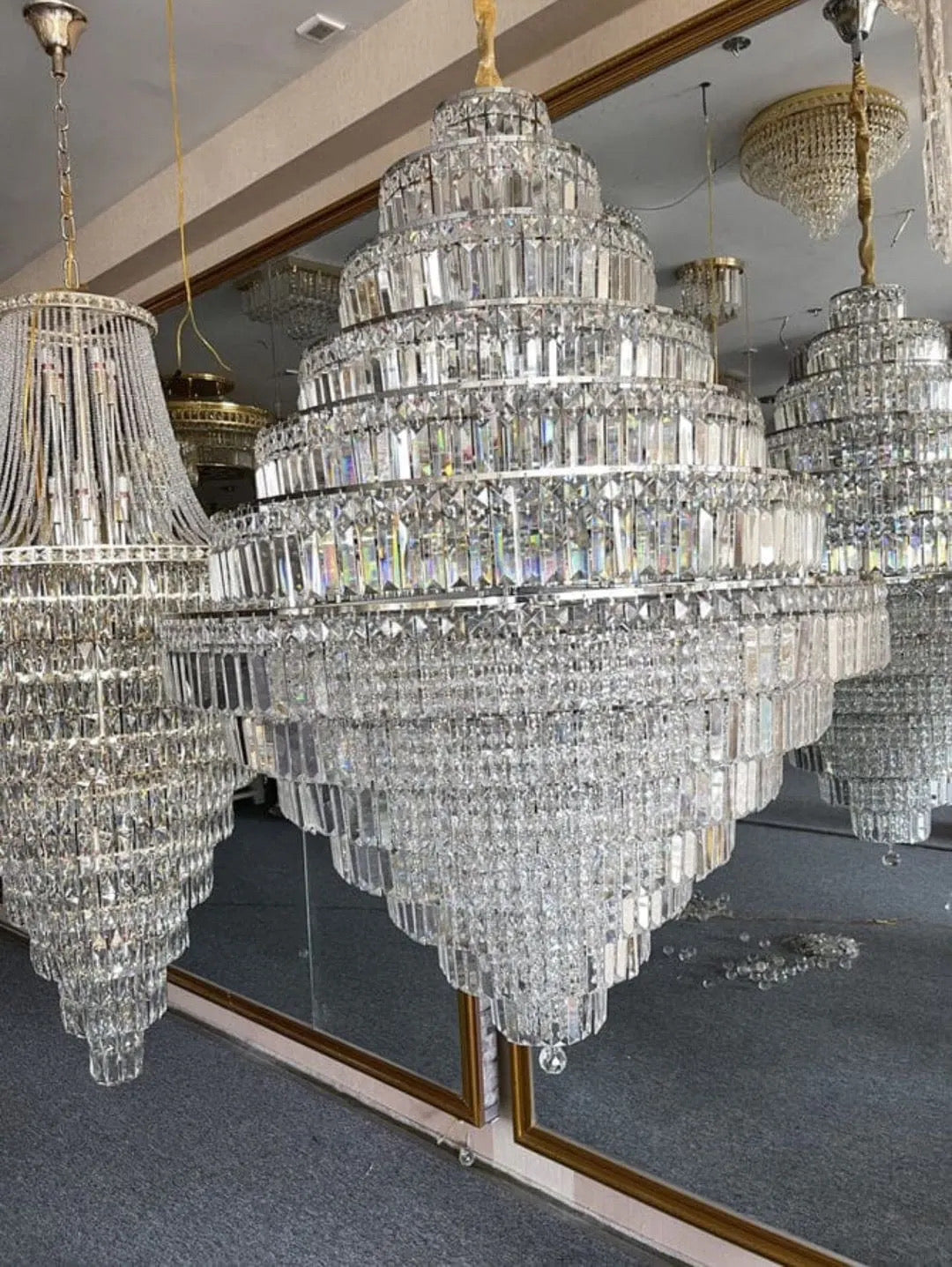Averly Chandelier - OpalDwell