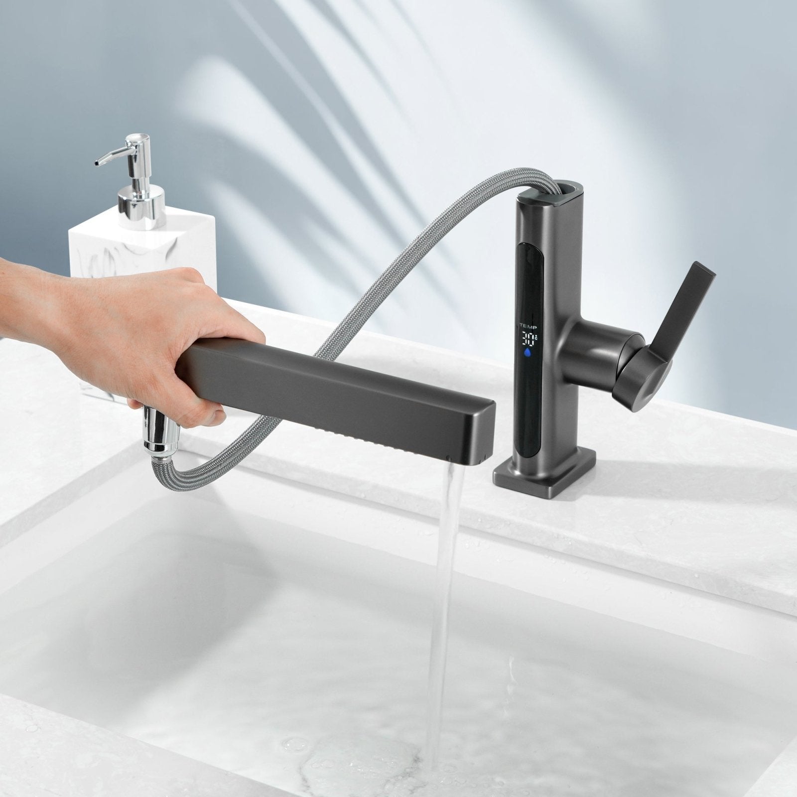 Alyra Single-Hole Pull-Out Faucet With Temperature Readout | OpalDwell OpalDwell