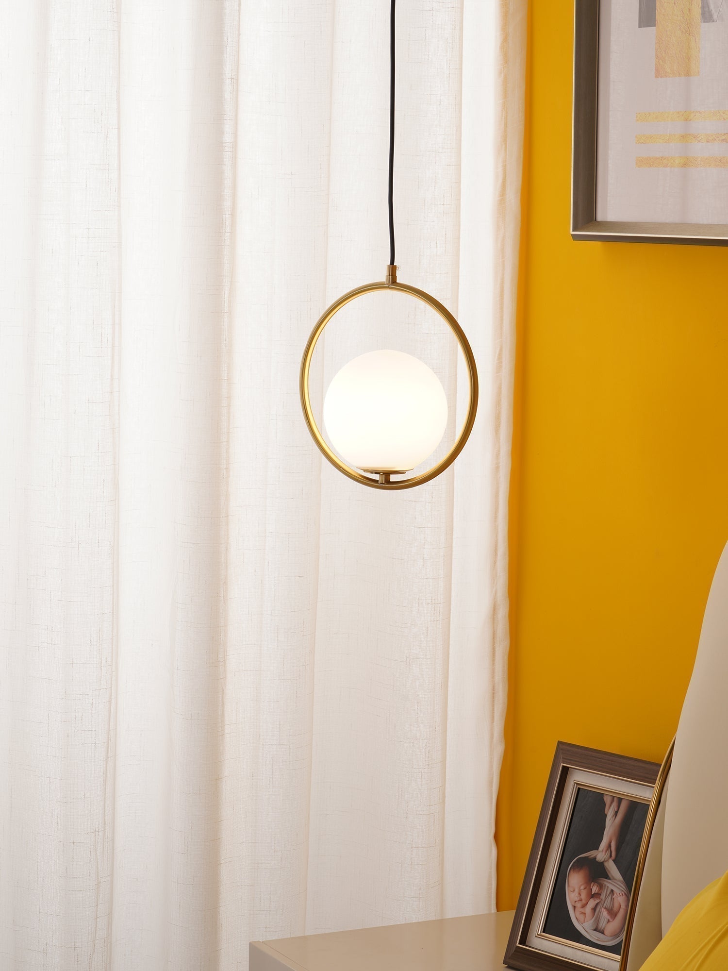 Lyra Modern Pendant Lamp With Elegant Minimal Design - OpalDwell
