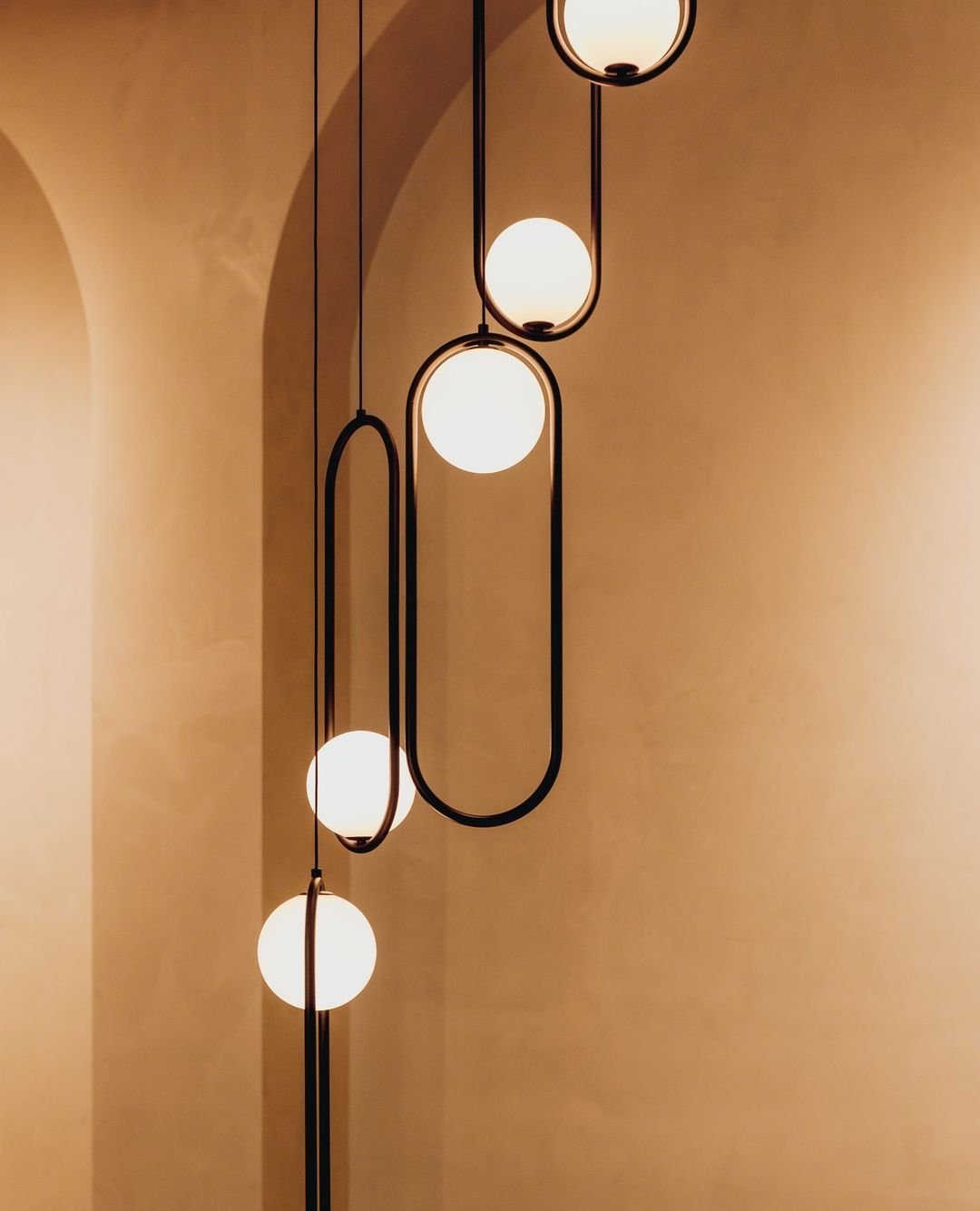 Lyra Modern Pendant Lamp With Elegant Minimal Design - OpalDwell