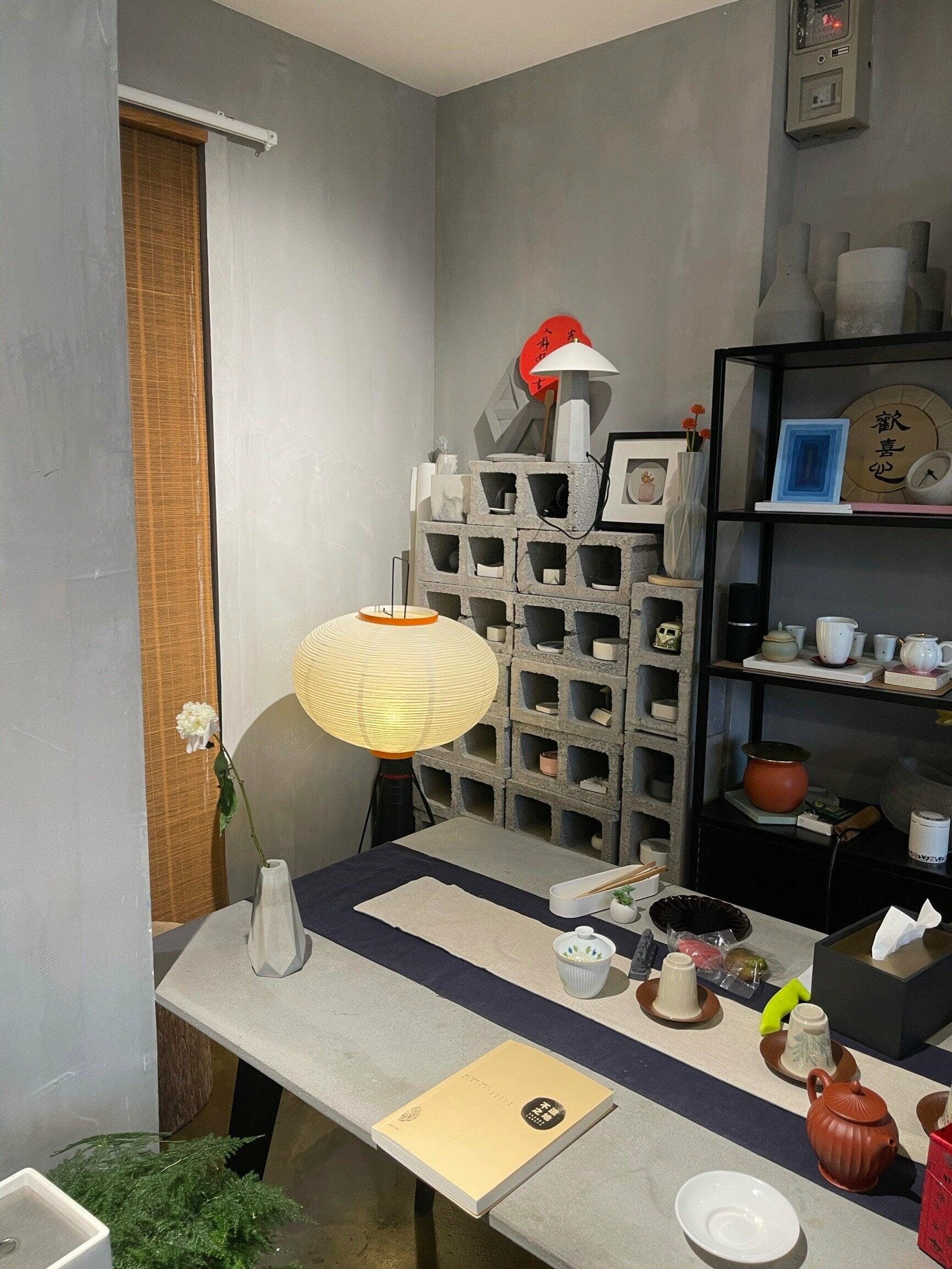 Kaze Rice Paper Floor Lamp - Japanese-Inspired Ambient Glow OpalDwell