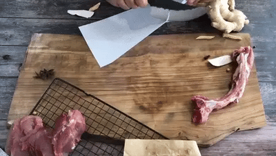 Ariiko Studio Japanese Handmade Chef Knife For Precision Cutting - OpalDwell