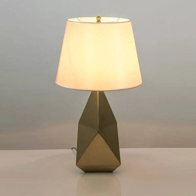 Kirrea | Gilded Goose Lamp - OpalDwell
